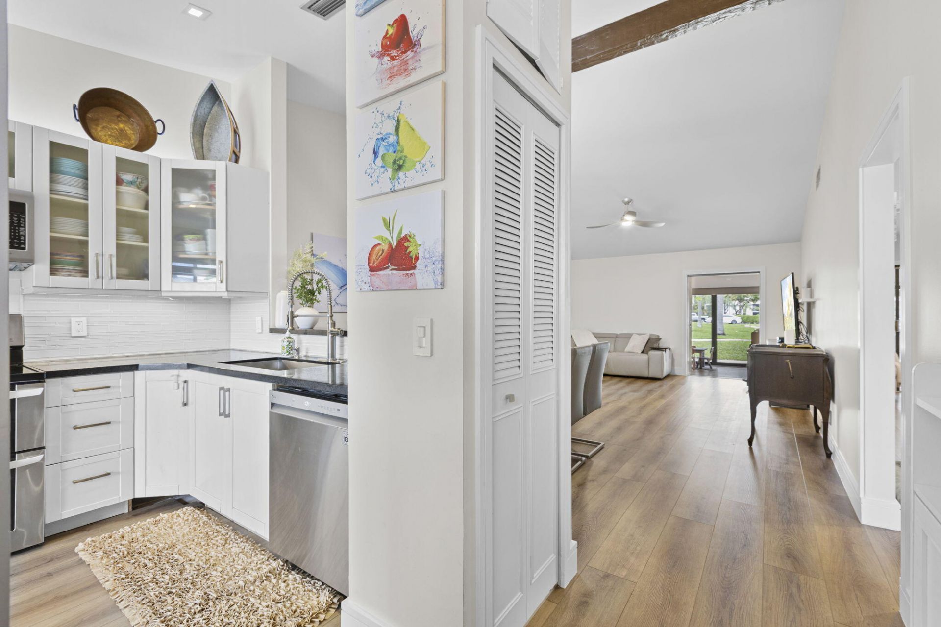 1023 Green Pine Boulevard, Unit H, West Palm Beach, FL 33409 Photo