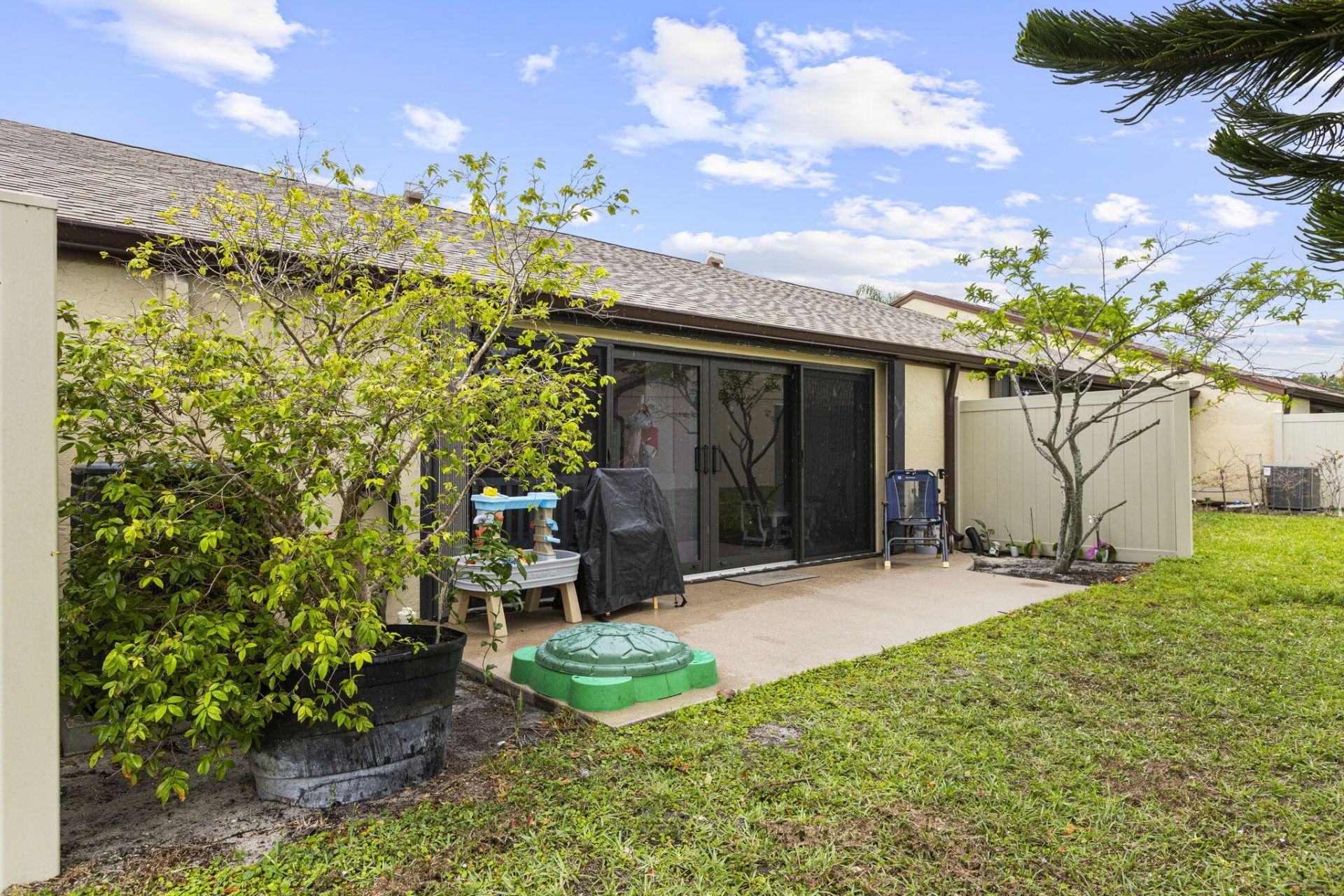 1023 Green Pine Boulevard, Unit H, West Palm Beach, FL 33409 Photo