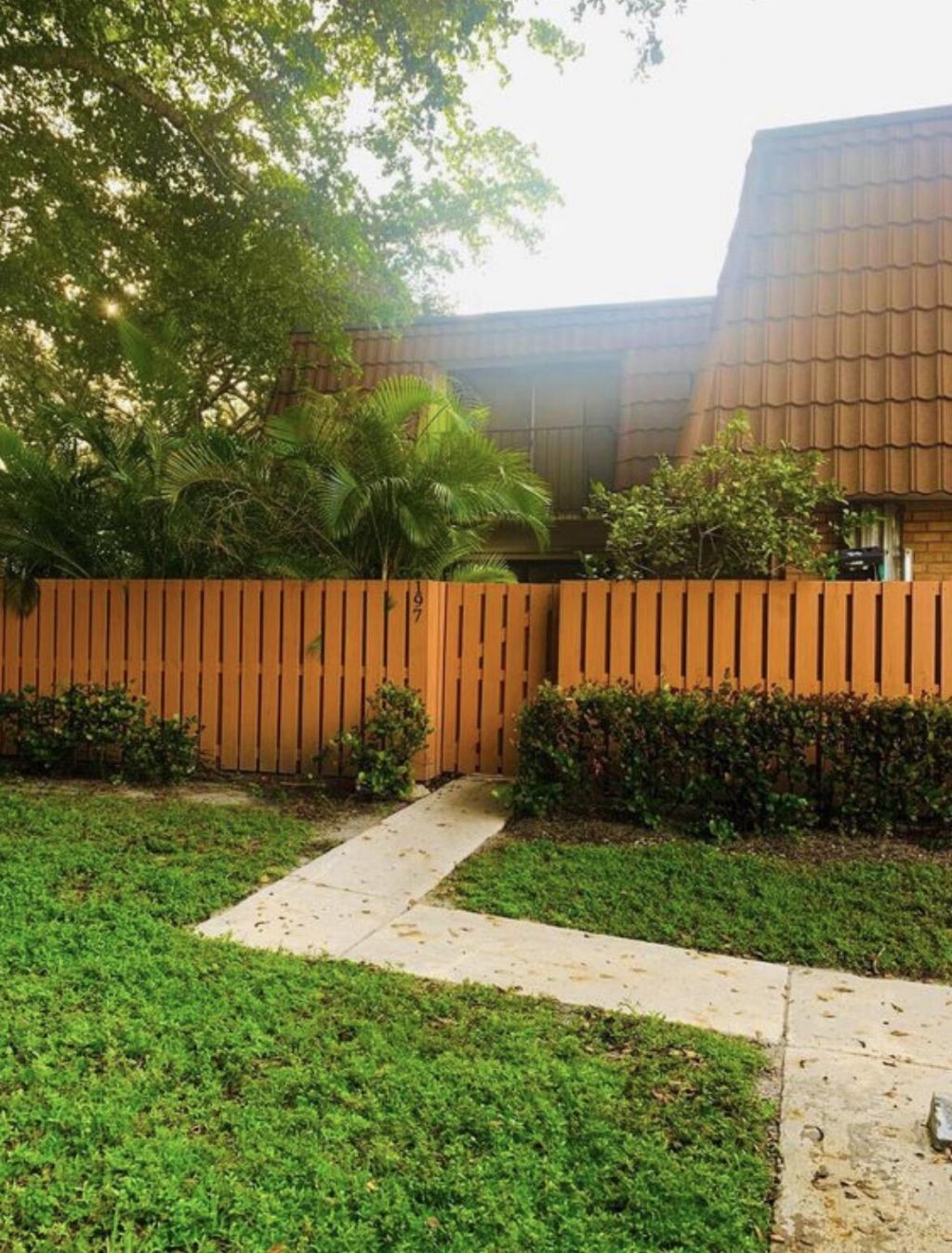 197 Charter Way, West Palm Beach, FL 33407 Photo