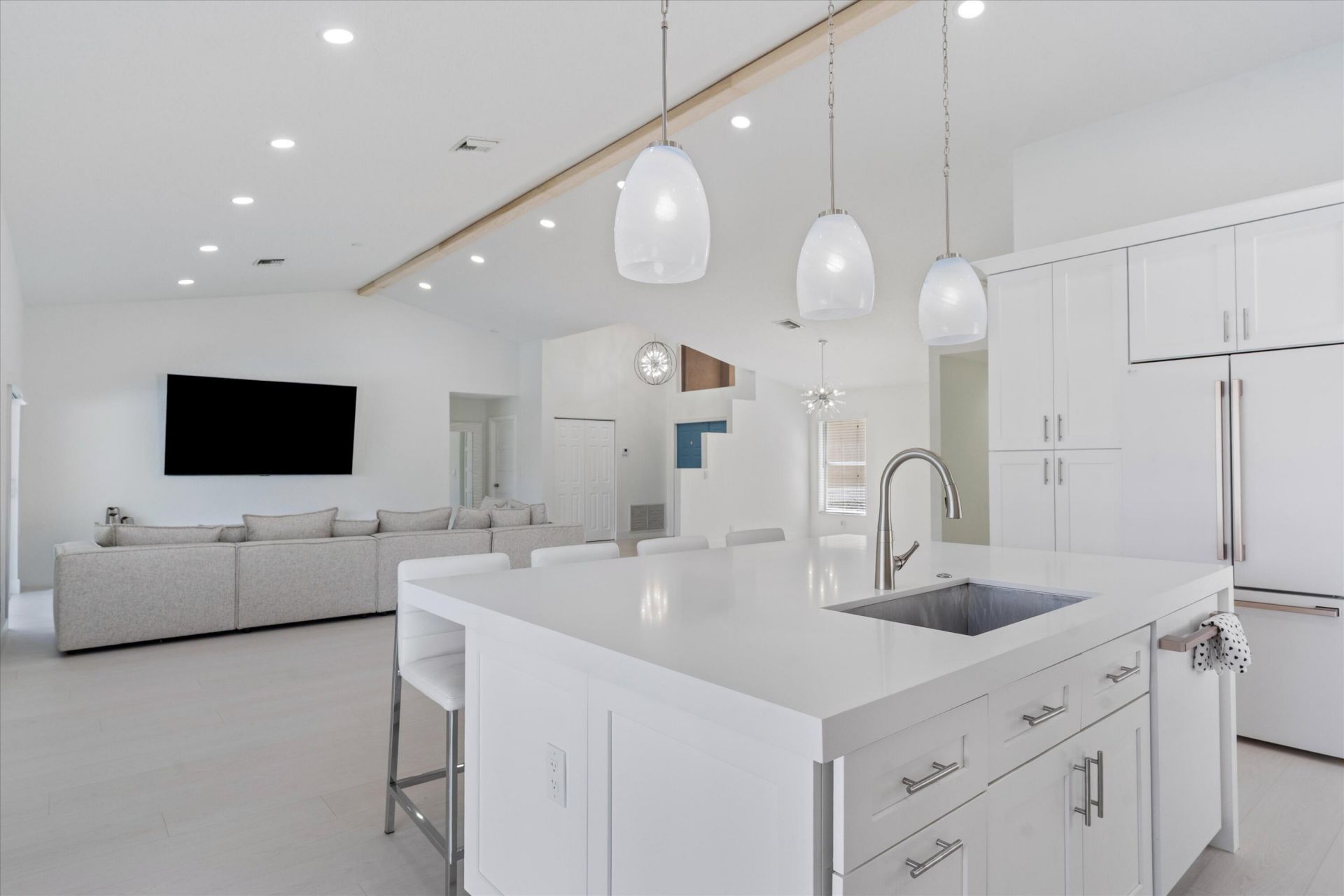 3780 Cypress Lake Drive, Lake Worth, FL 33467 Photo