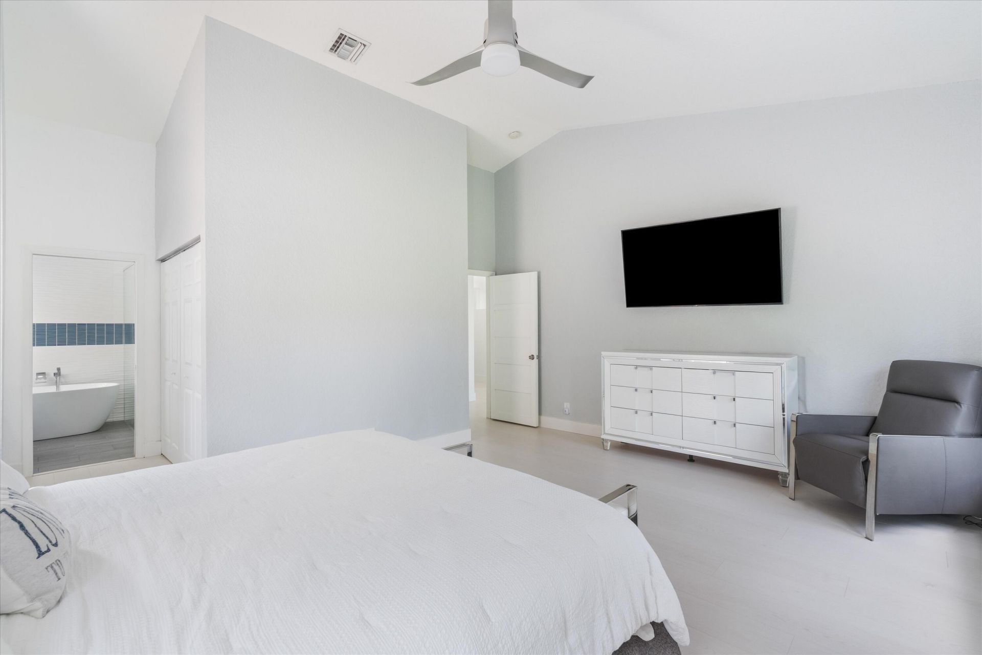 3780 Cypress Lake Drive, Lake Worth, FL 33467 Photo