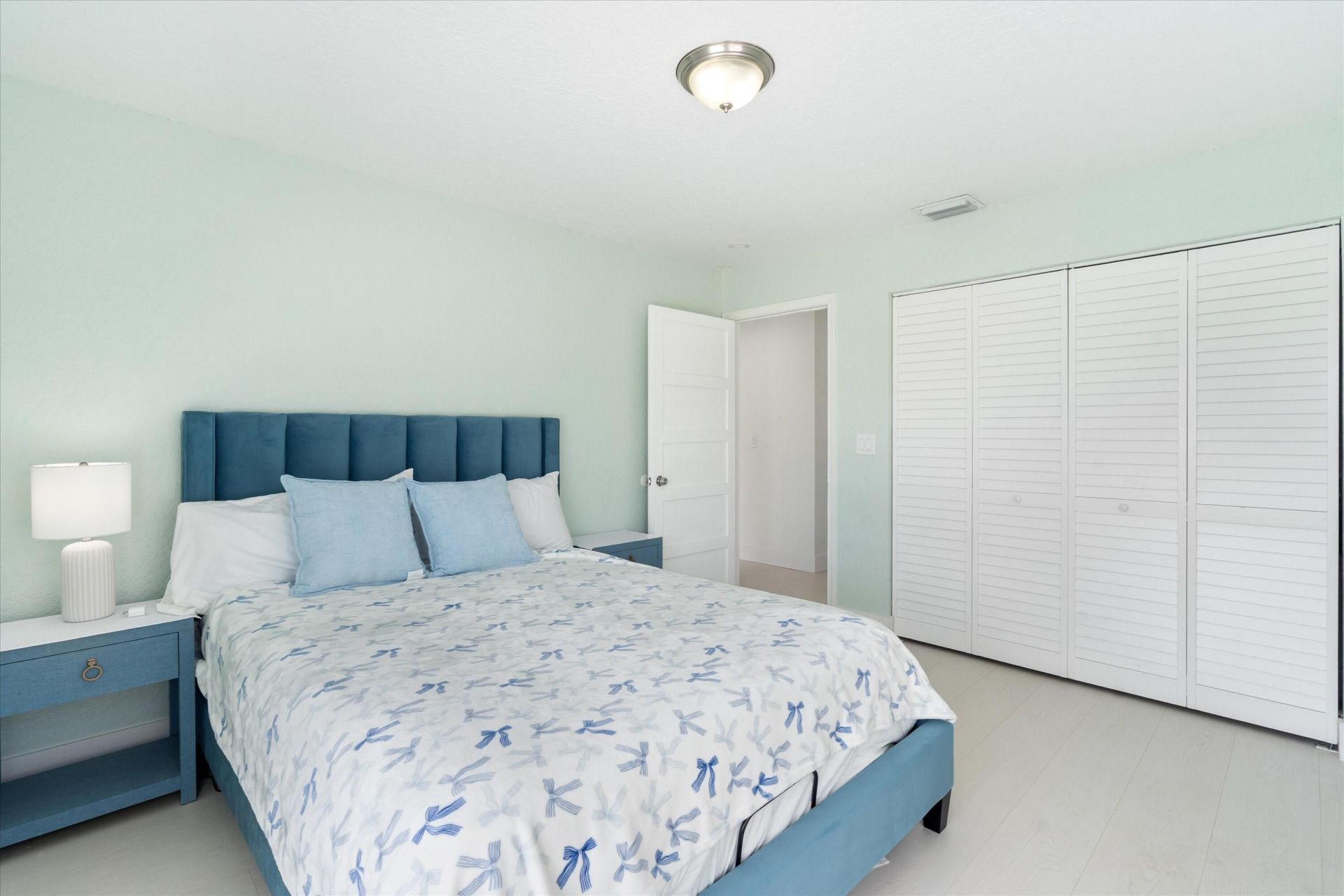 3780 Cypress Lake Drive, Lake Worth, FL 33467 Photo