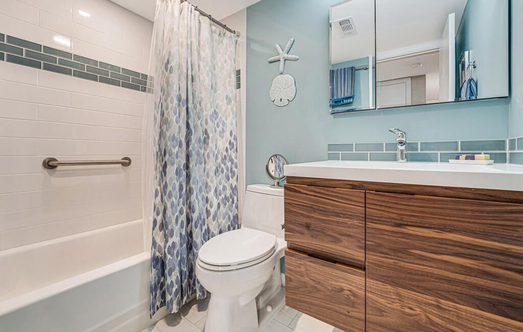 760 E Ocean Avenue, Unit 303, Boynton Beach, FL 33435 Photo