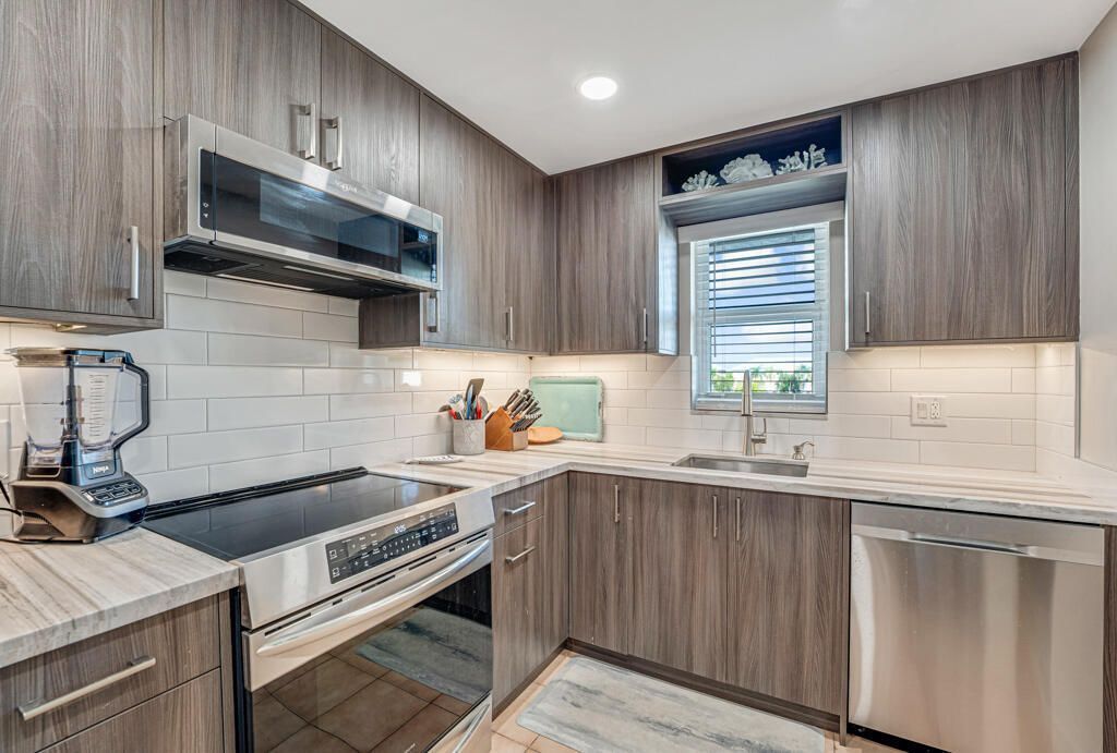 760 E Ocean Avenue, Unit 303, Boynton Beach, FL 33435 Photo