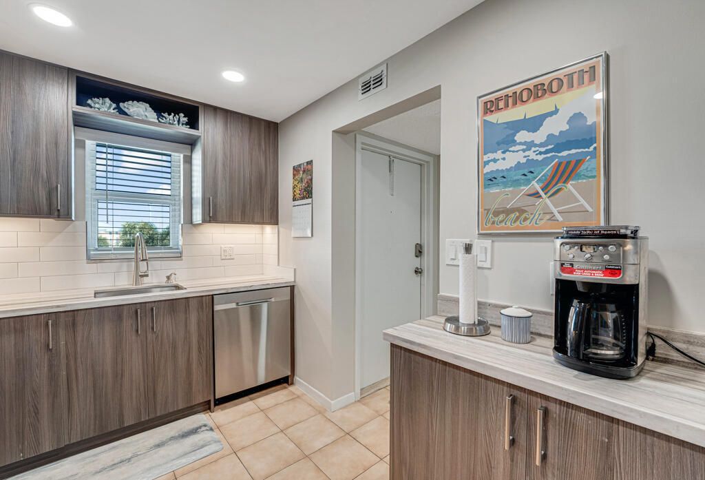 760 E Ocean Avenue, Unit 303, Boynton Beach, FL 33435 Photo