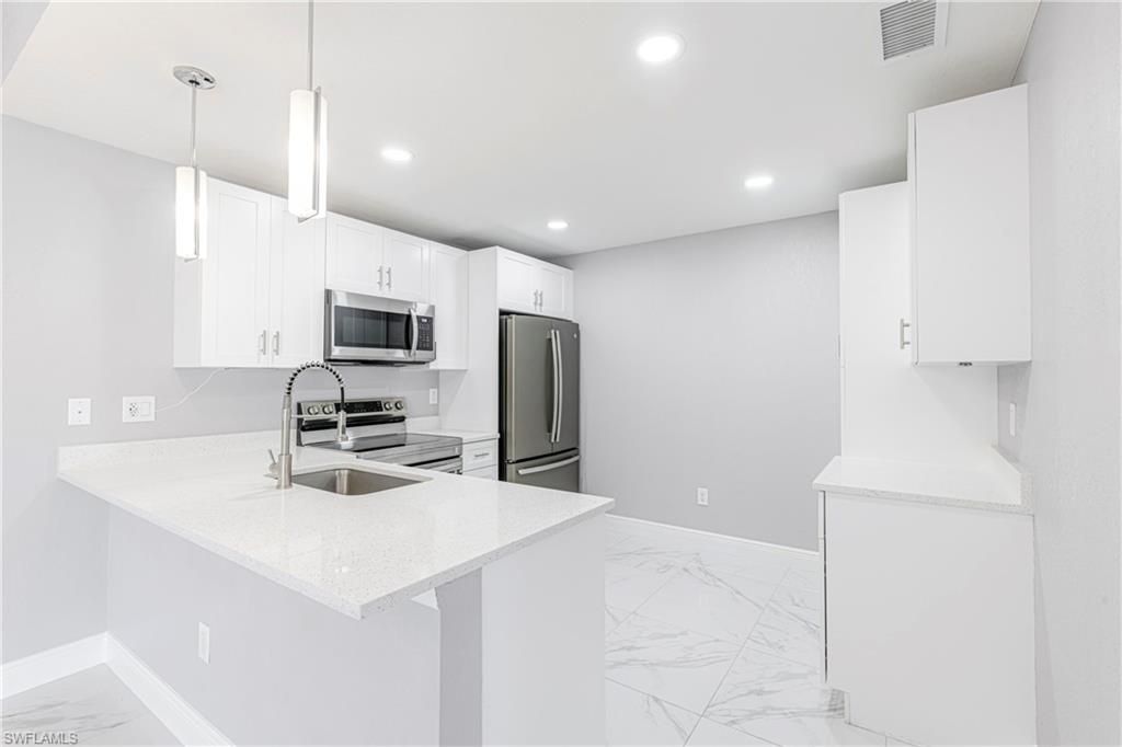 17334 Birchwood Ln, Fort Myers, FL 33908 Photo
