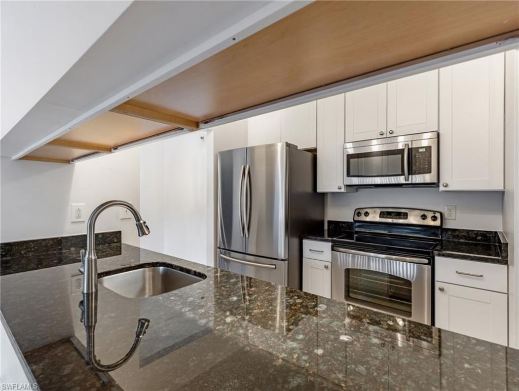 9540 Green Cypress Ln, Unit 10-B2, Fort Myers, FL 33905 Photo