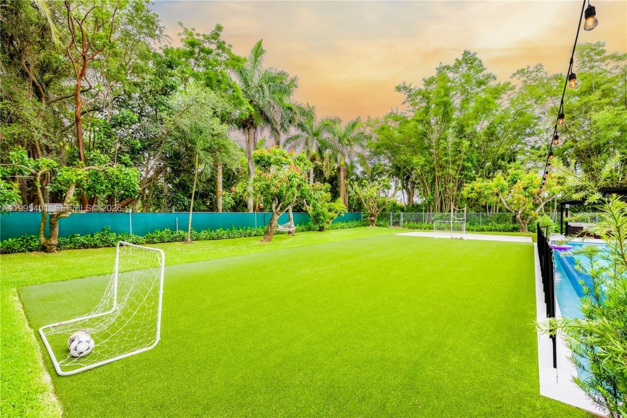 18840 SW 218th St, Miami, FL 33170 Photo