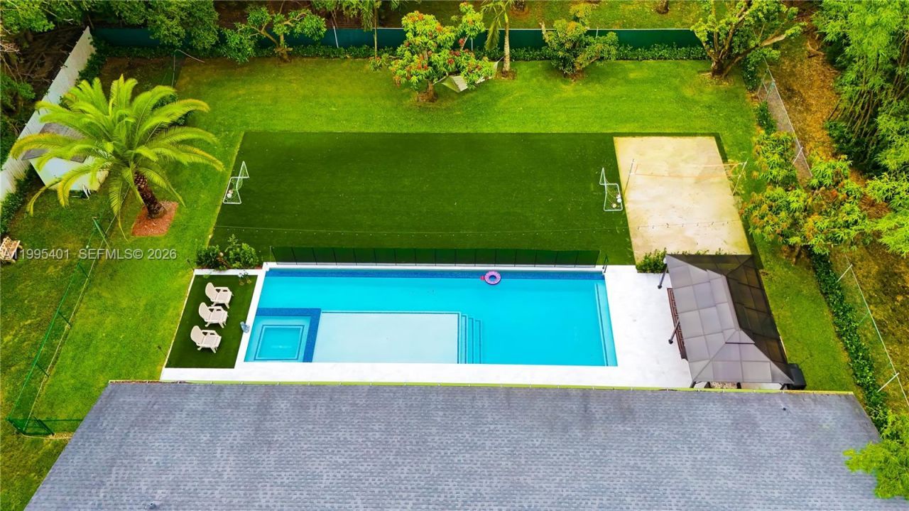 18840 SW 218th St, Miami, FL 33170 Photo