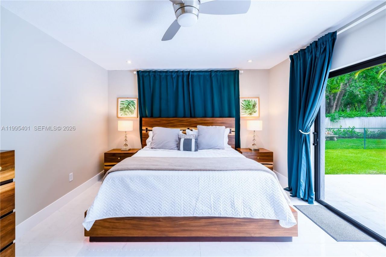 18840 SW 218th St, Miami, FL 33170 Photo