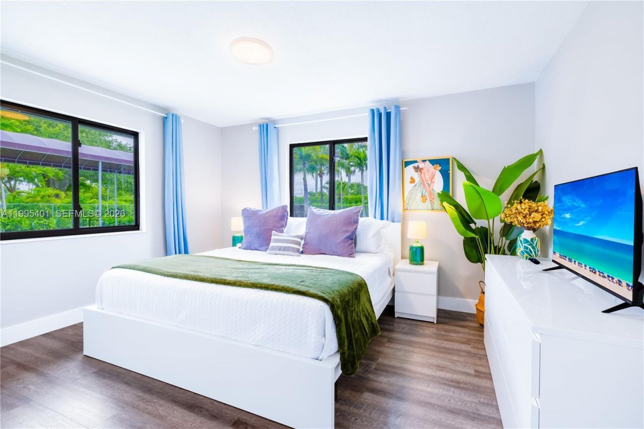 18840 SW 218th St, Miami, FL 33170 Photo