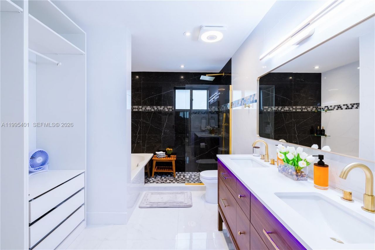 18840 SW 218th St, Miami, FL 33170 Photo