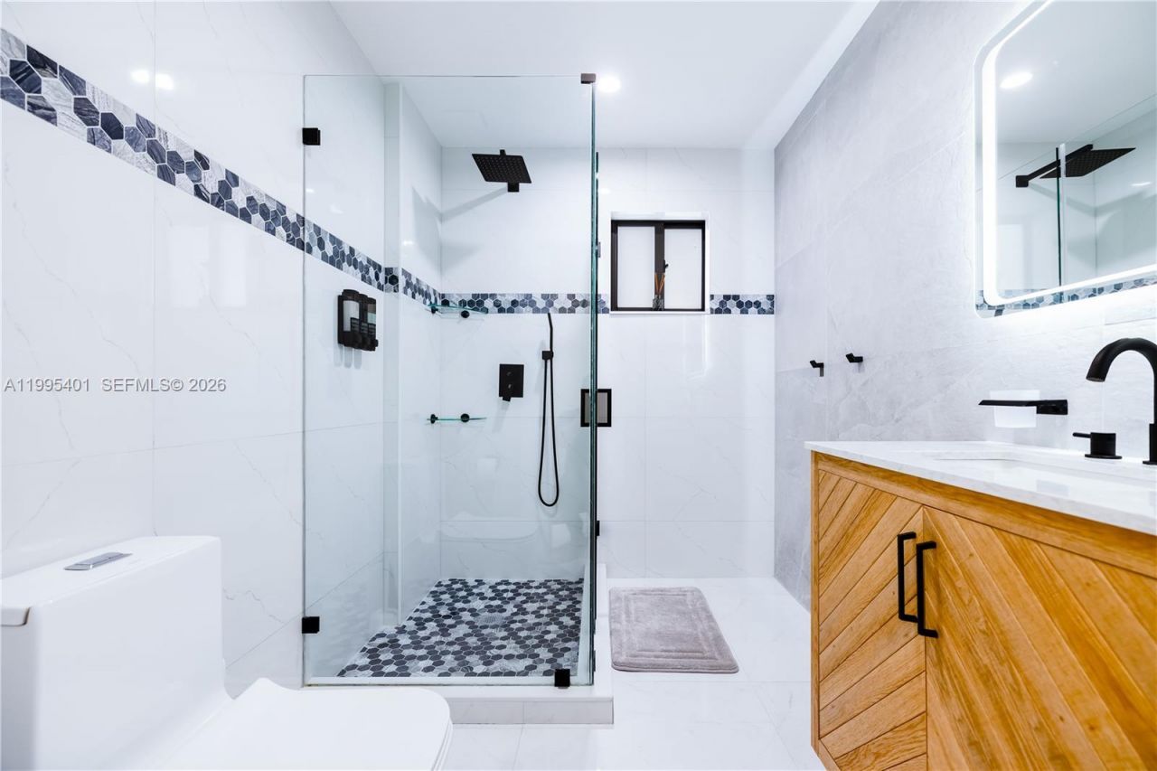 18840 SW 218th St, Miami, FL 33170 Photo