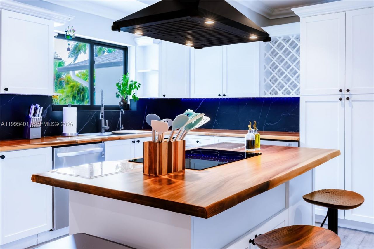 18840 SW 218th St, Miami, FL 33170 Photo