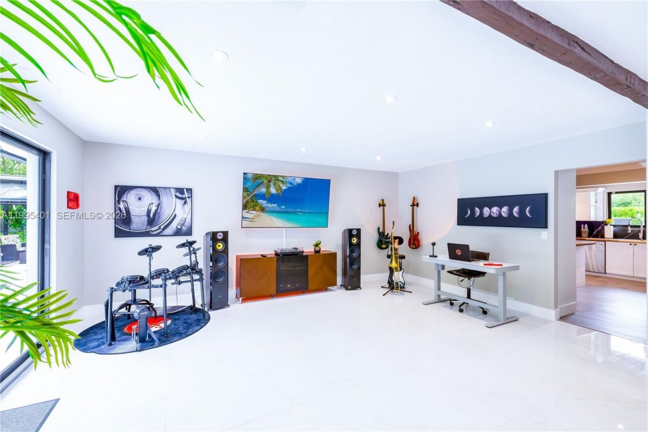 18840 SW 218th St, Miami, FL 33170 Photo