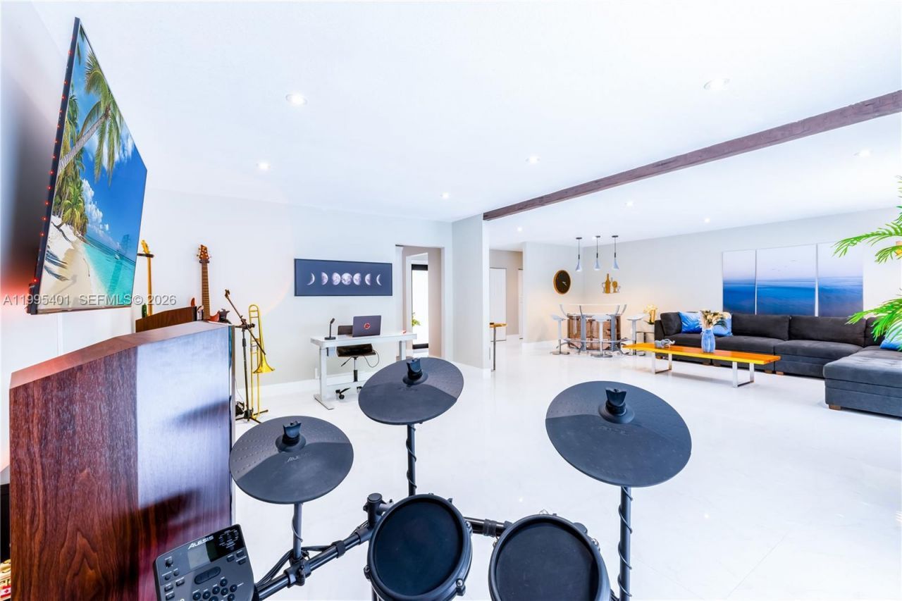 18840 SW 218th St, Miami, FL 33170 Photo