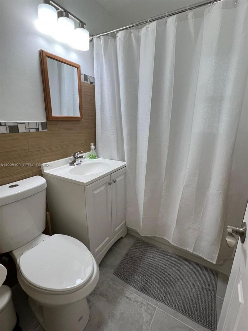Please Call For Address, North Miami, FL 33168 Photo