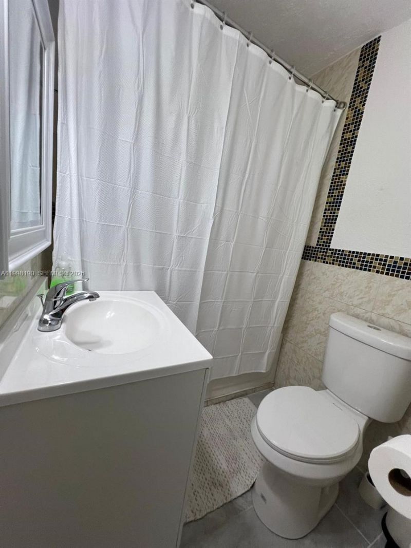 Please Call For Address, North Miami, FL 33168 Photo