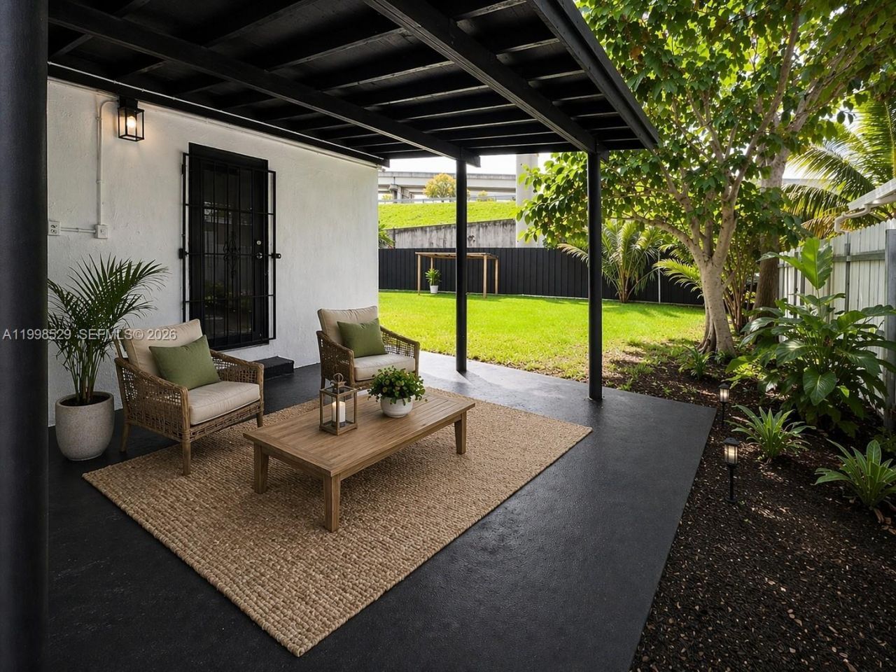 736 NW 41st St, Miami, FL 33127 Photo