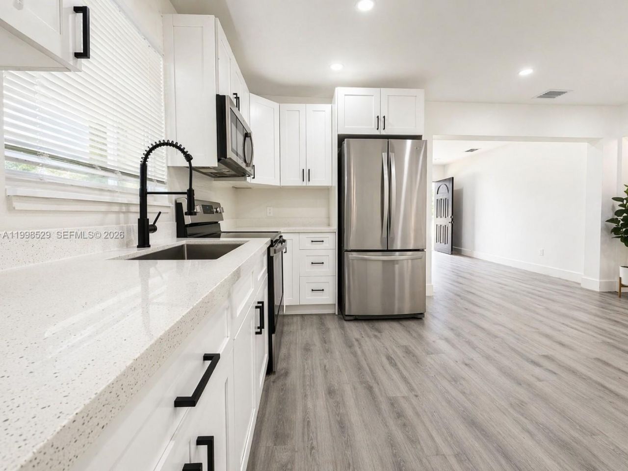 736 NW 41st St, Miami, FL 33127 Photo