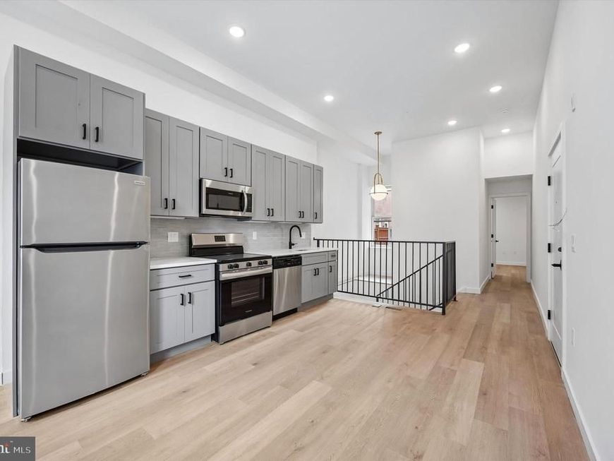 627 N 16th Street, Unit 101, Philadelphia, PA 19130 Main Photo