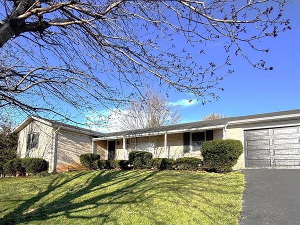 14042 CREST AVENUE, WAYNESBORO, PA 17268