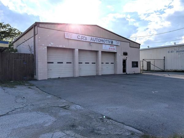 213 N Saginaw Boulevard, Saginaw, TX 76179