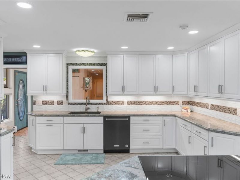 2154 River Road NE, Lake Milton, OH 44429 Photo 15