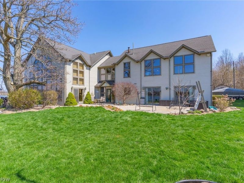 2154 River Road NE, Lake Milton, OH 44429 Photo 3