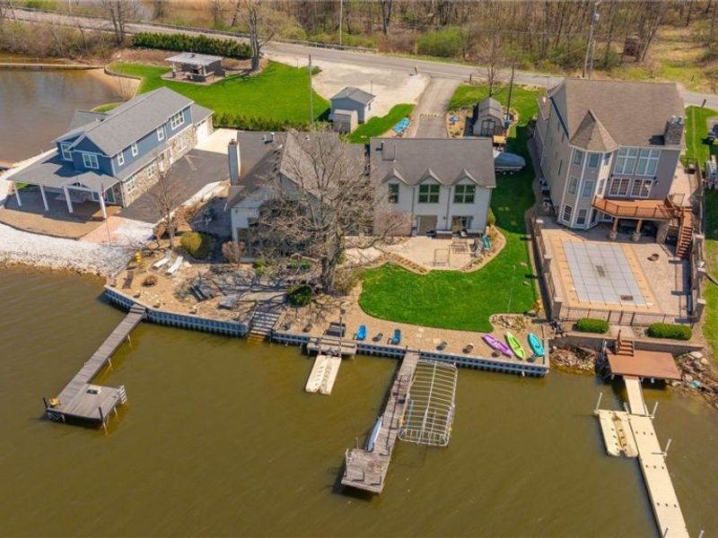 2154 River Road NE, Lake Milton, OH 44429 Photo 5