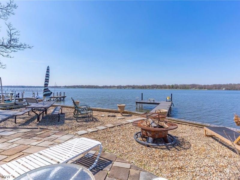 2154 River Road NE, Lake Milton, OH 44429 Photo 8