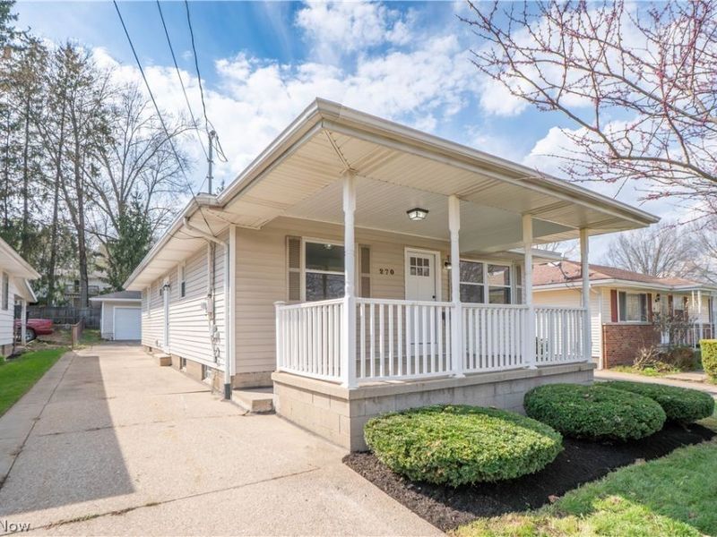 270 High Grove Boulevard, Akron, OH 44312 Photo 1