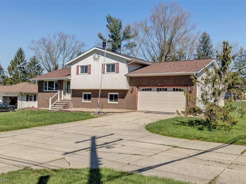 4619 Center Road, Brunswick, OH 44212 Photo 2