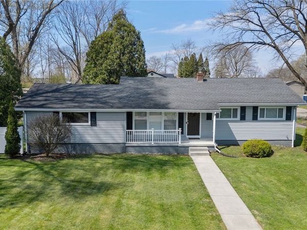 888 Orchard Avenue , Barberton, OH 44203