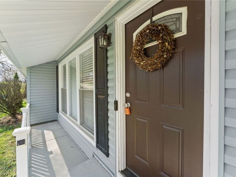 888 Orchard Avenue, Barberton, OH 44203 Photo 2