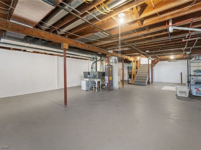 888 Orchard Avenue, Barberton, OH 44203 Photo 25