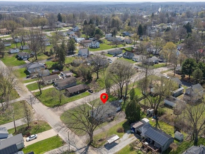 888 Orchard Avenue, Barberton, OH 44203 Photo 30