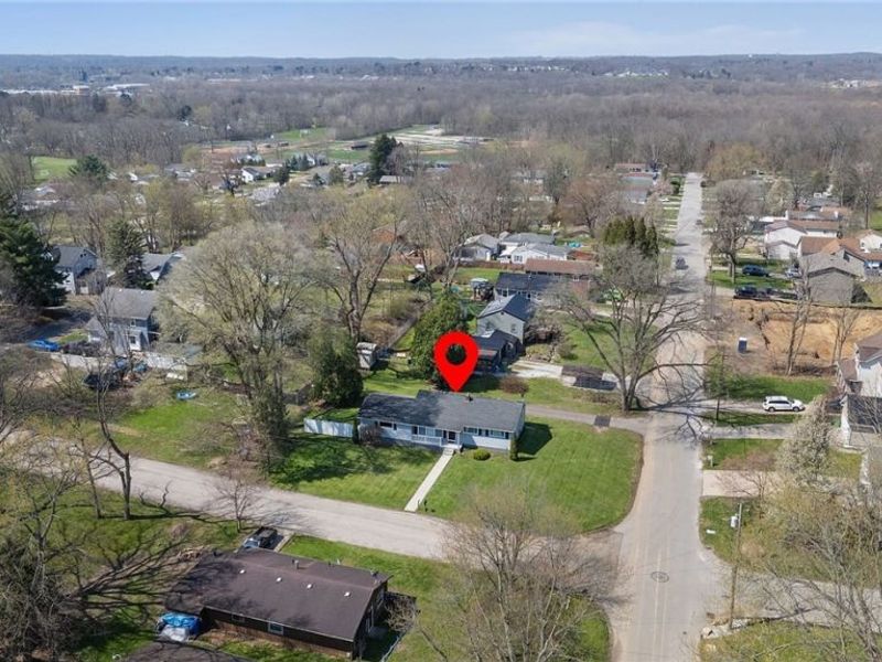 888 Orchard Avenue, Barberton, OH 44203 Photo 4