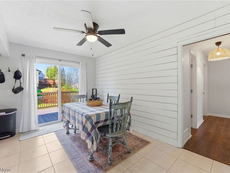 888 Orchard Avenue, Barberton, OH 44203 Photo 9