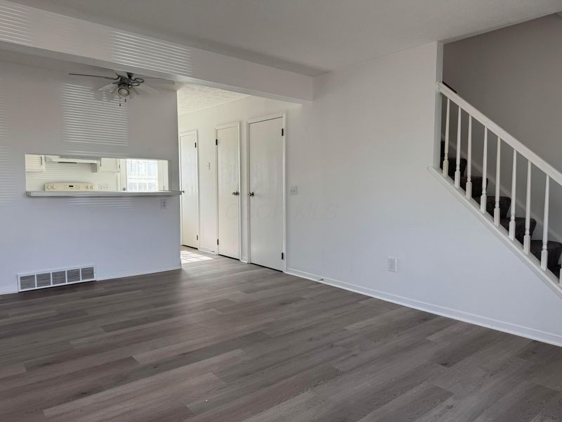 2951-2963 Southwest Boulevard, Grove City, OH 43123 Photo 4