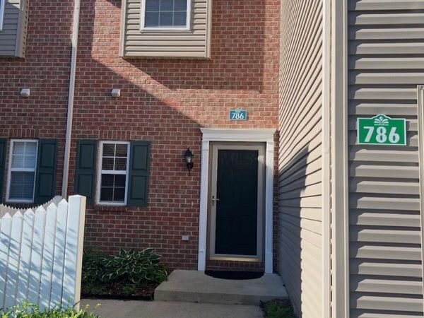 786 Spring Valley Drive, Lewis Center, OH 43035