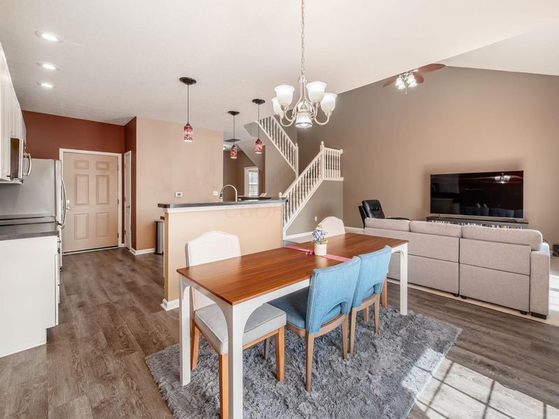 786 Spring Valley Drive, Lewis Center, OH 43035 Photo 11