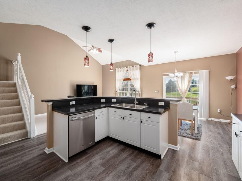 786 Spring Valley Drive, Lewis Center, OH 43035 Photo 15