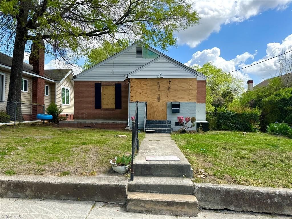 521 Martin Street, Greensboro, NC 27406 Main Photo