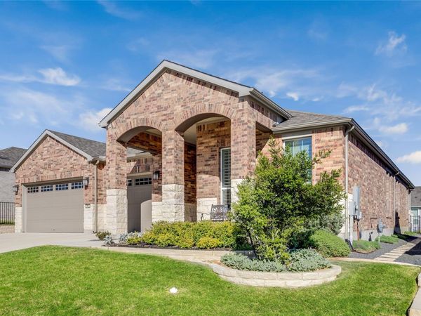 102 Pointer LN, Georgetown, TX 78633