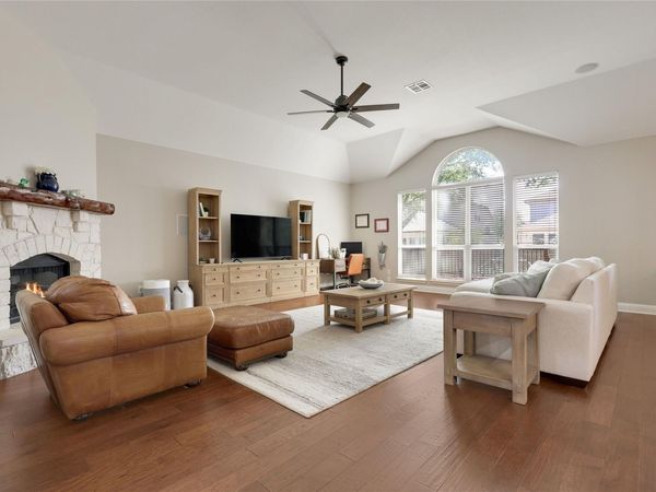 433 Ridgetop BND, Cedar Park, TX 78613