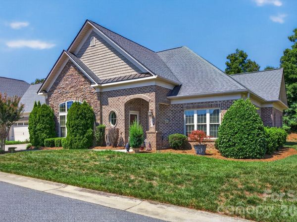 5416 Ggo Drive, Greensboro, NC 27406