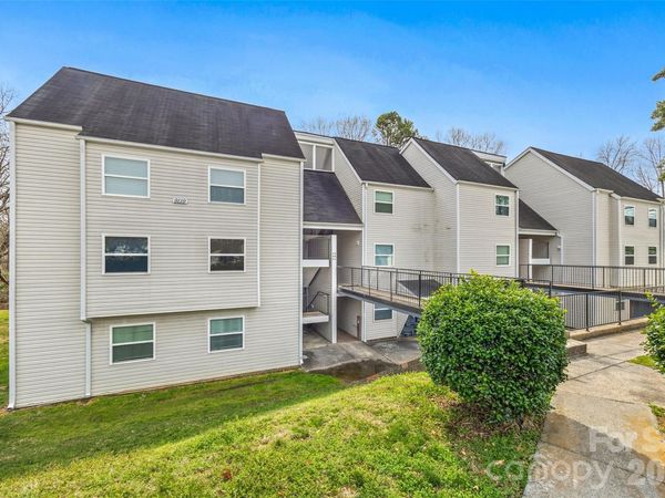 9119 Spyglass Place, Unit 9119D, Charlotte, NC 28214