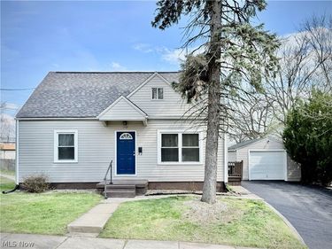 1331 Sunrise Drive , Akron, OH 44307