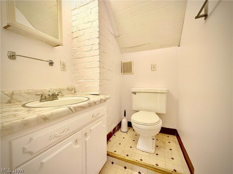 1331 Sunrise Drive, Akron, OH 44307 Photo 16